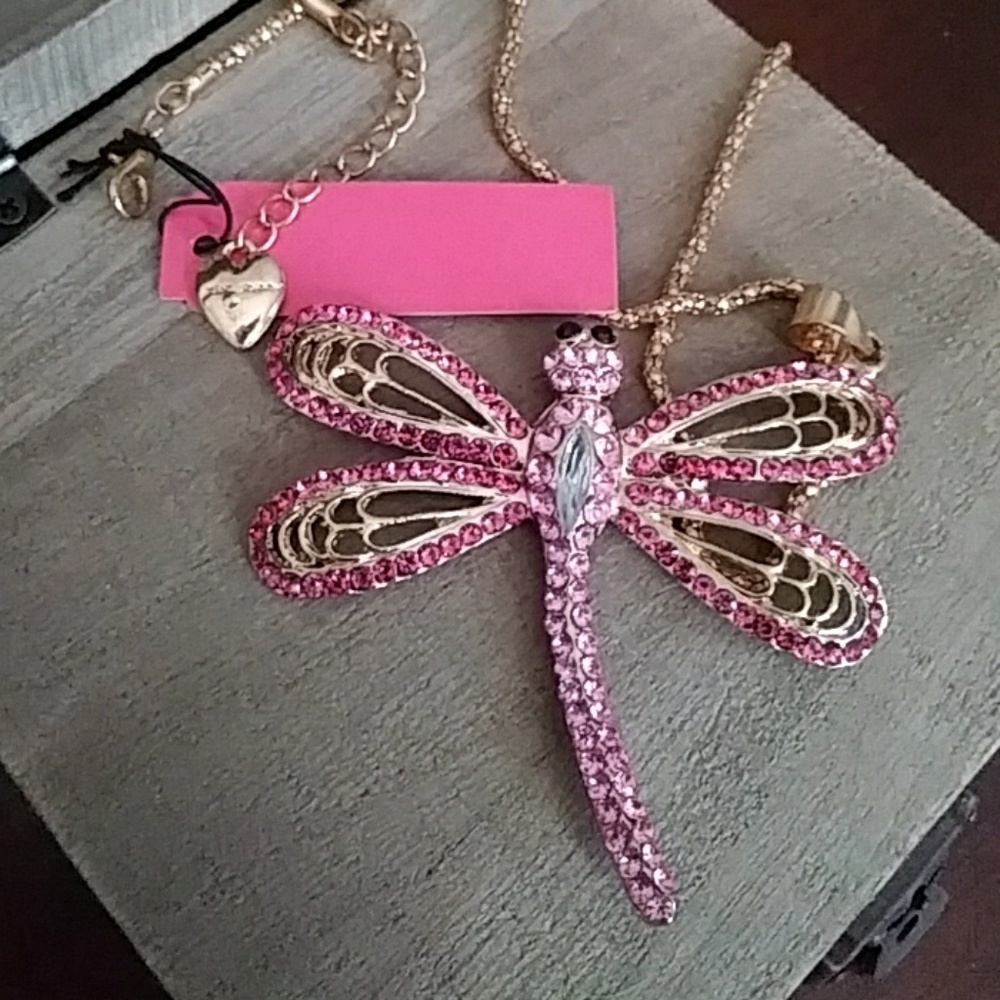 Betsey dragonfly